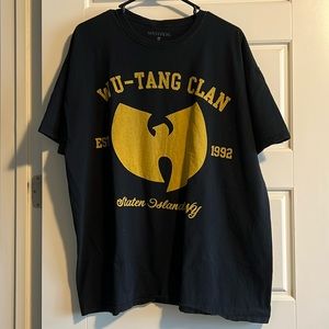 Vintage Wu-Tang Spencer’s Gifts T-Shirt.